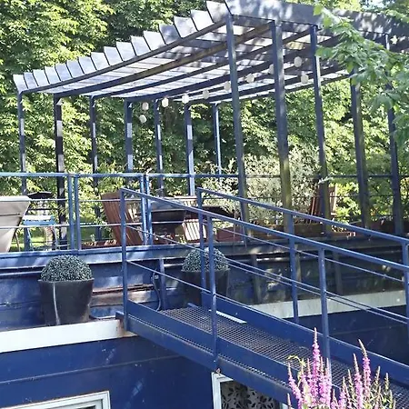 Botel Peniche Alclair *